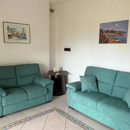 Max Piedigrotta Casa Carrieri
