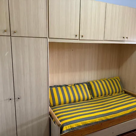 Apartment Max Piedigrotta