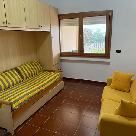 Max Piedigrotta * Casa Carrieri