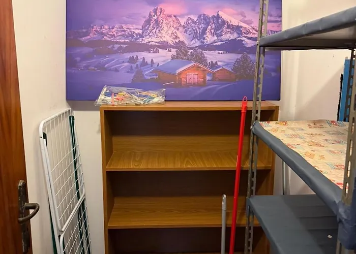 Max Piedigrotta Apartment